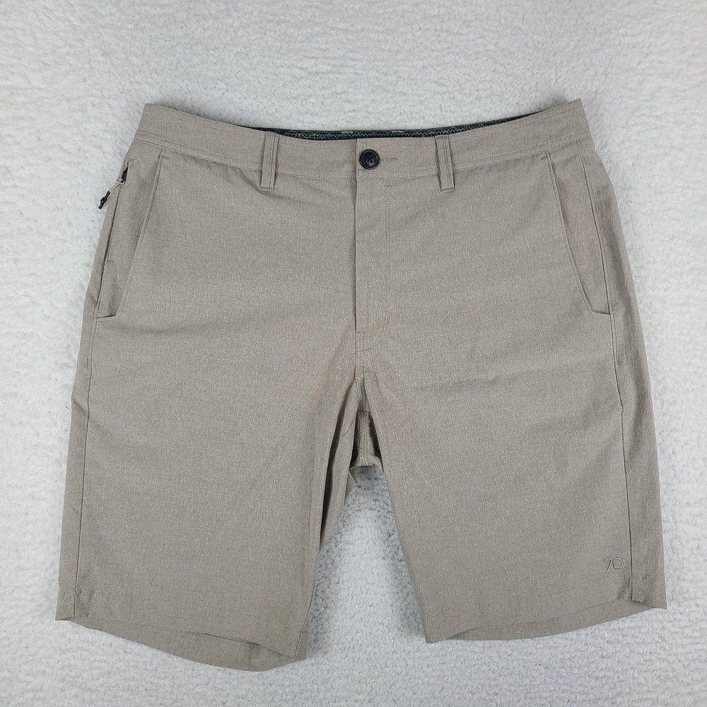 7 Diamonds Shorts Mens 34 Beige 10" Intertidal Hybrid Chino Performance Golf